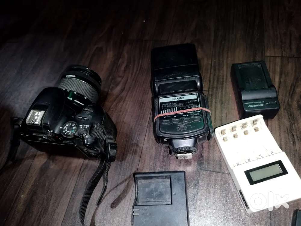 Canon 200D with Prime Lens