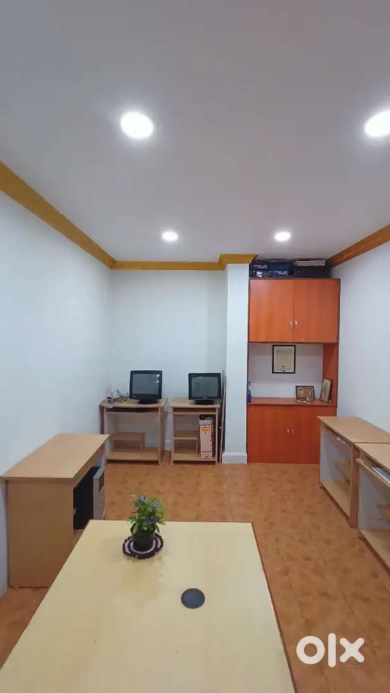 Furnished office premises on first floor in the heart' of Bicholim.