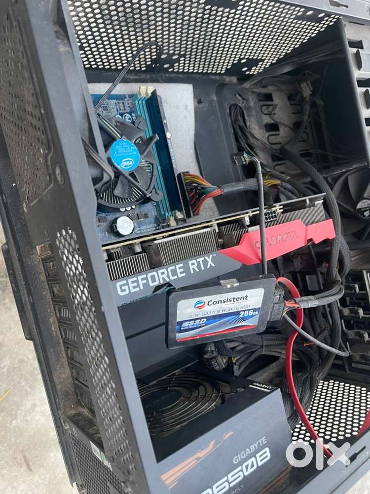 Gaming cabinet with RTX 3060ti 8gb , ssd256gb