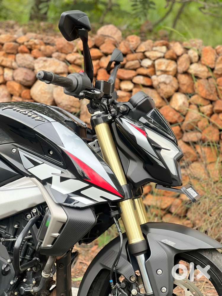 Ns 400 like a  brand new  condition(11 month old)