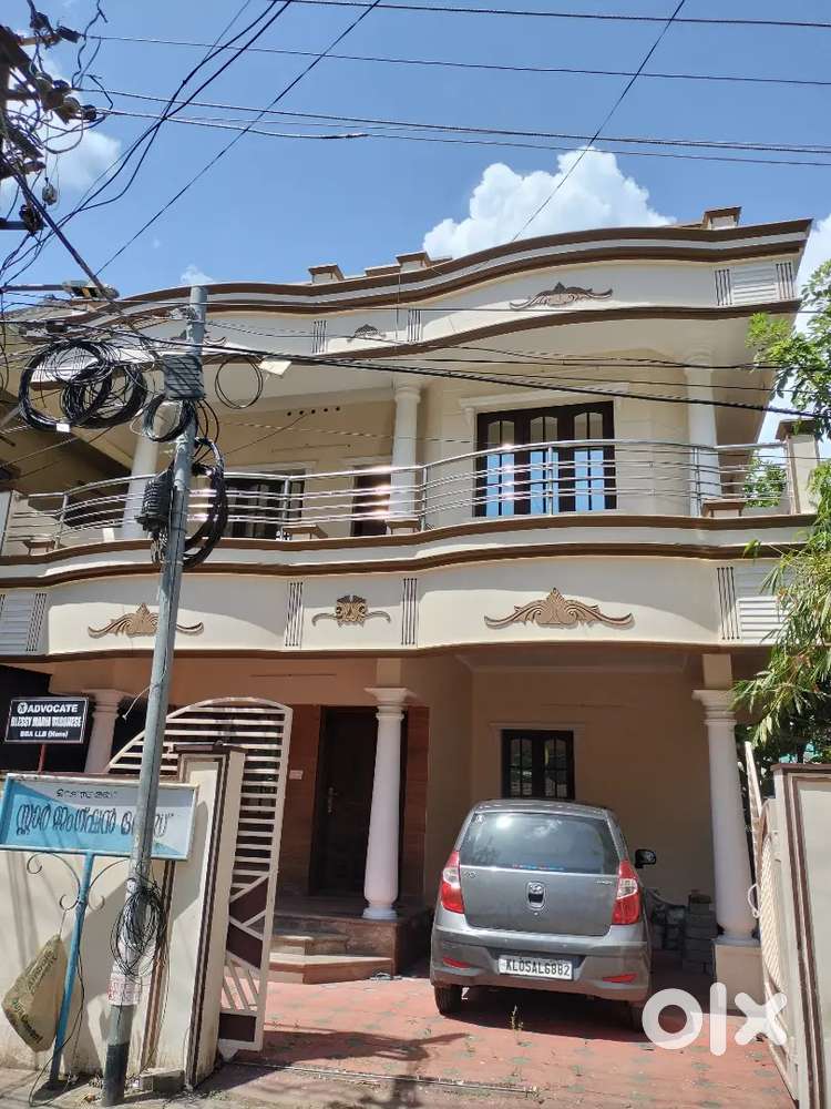 Double storey building