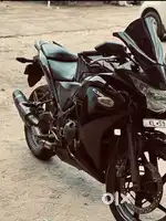 Black CBR 250R