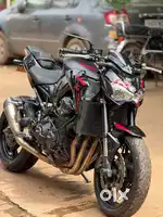 Kawasaki z900  limited edition metallic black
