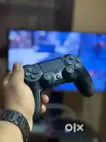 PLAY STATION 4 SLIM
