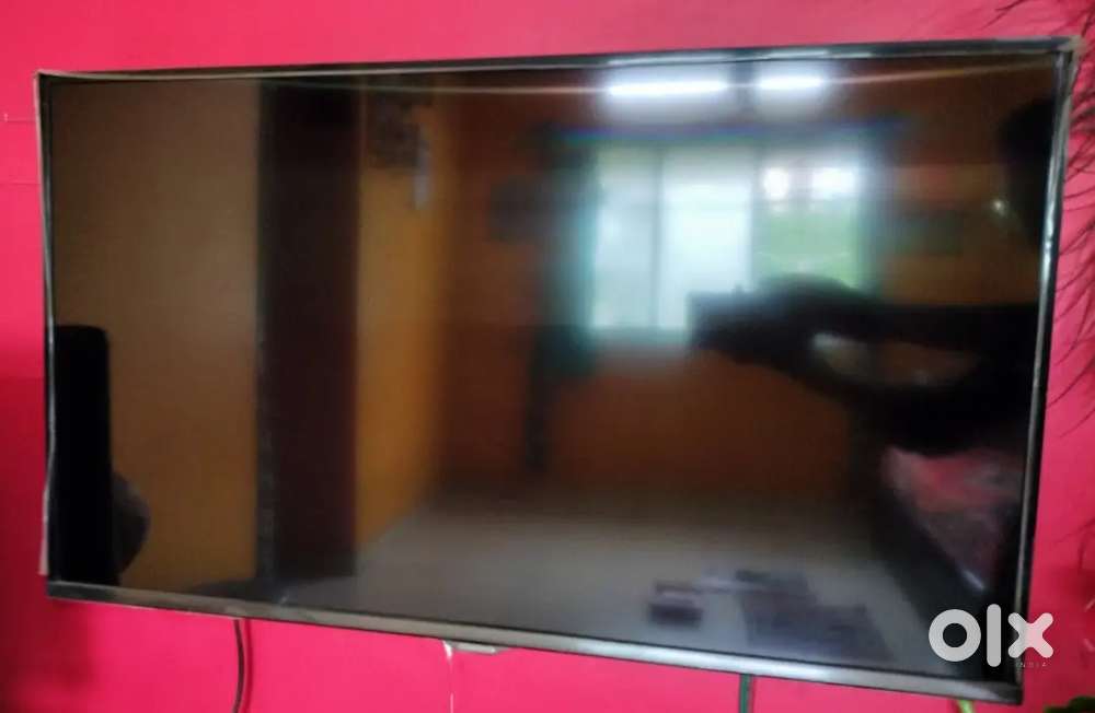 Samsung 32 Inch Tv - Non Smart