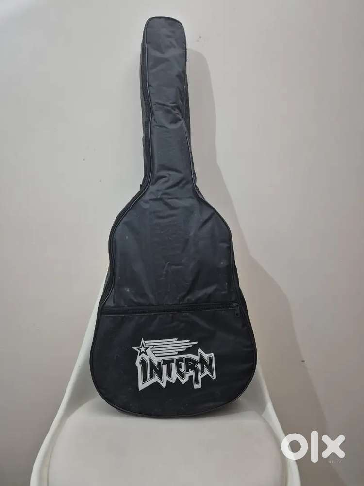 Intern guitar