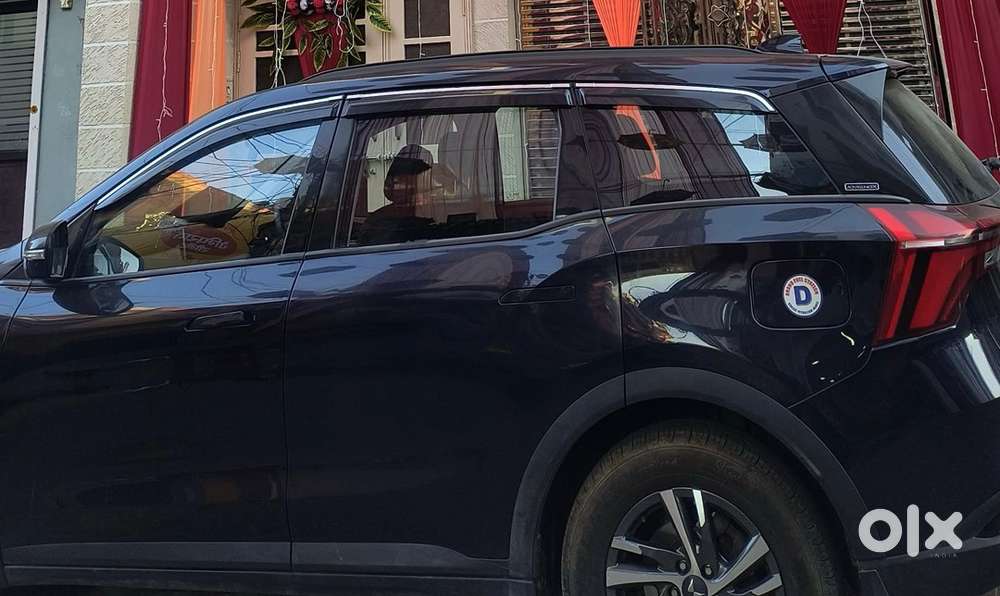 Mahindra XUV700 2024 Diesel Well Maintained