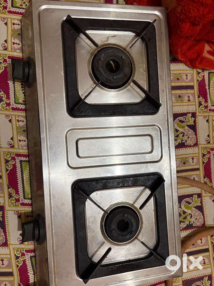 Gas Stove with Regulator – Good Condition