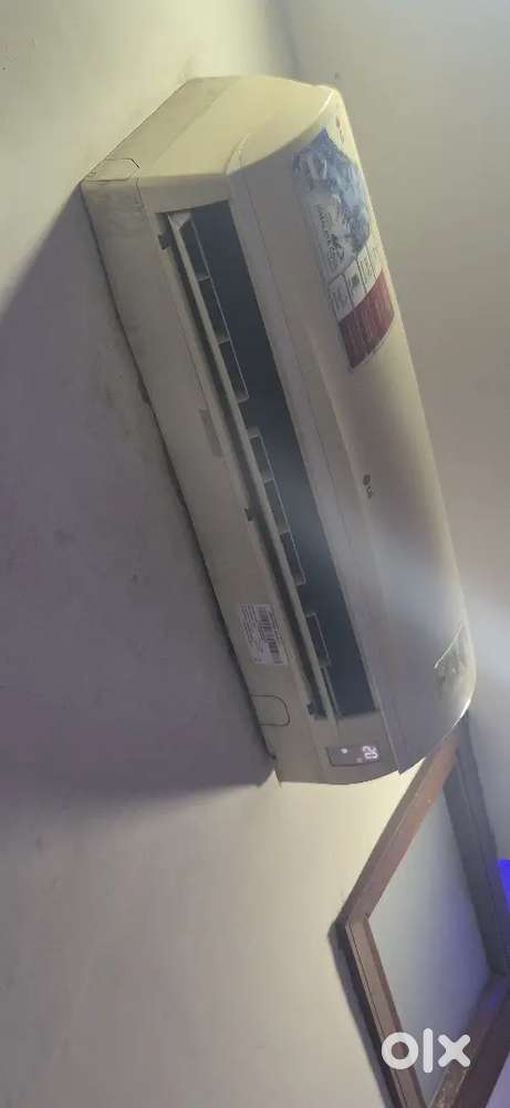 SPLIT AC AIR CONDITIONER