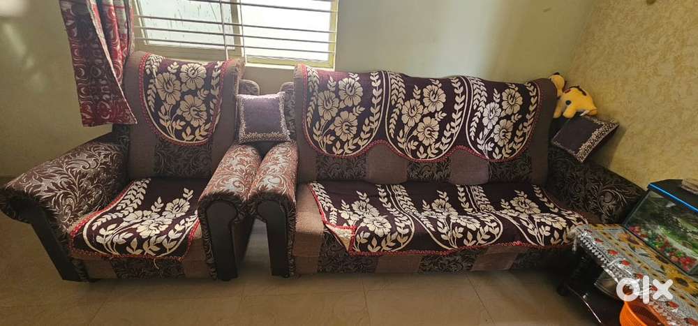 3+1+1 sofa Neat condition