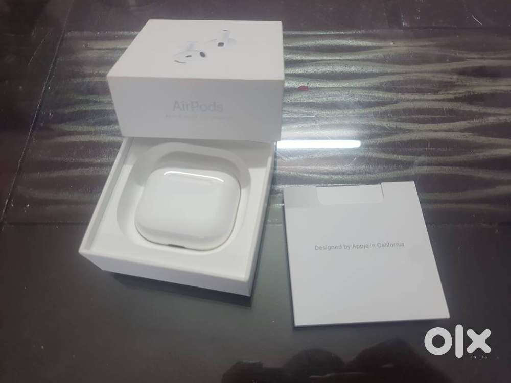 Airpods 4 with ANC