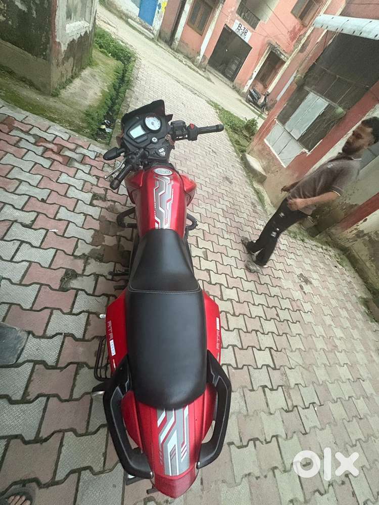 TVS APACHE RTR 180