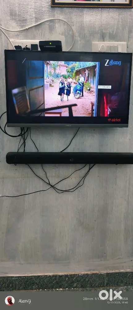 TOSHIBA LED TV 32INCH