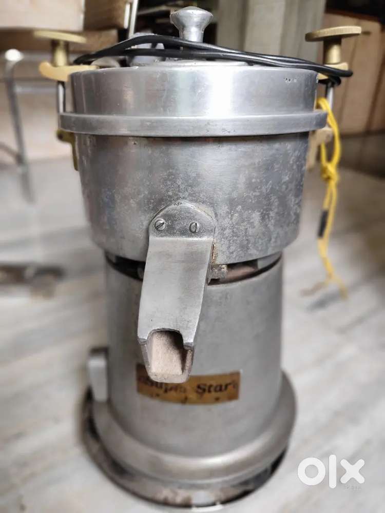 Industrial juicer
