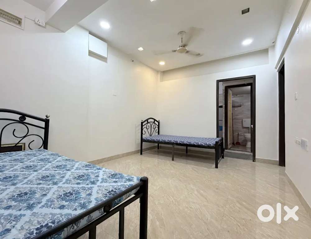 Its 1bhk in kalina just renewed and ready to move in