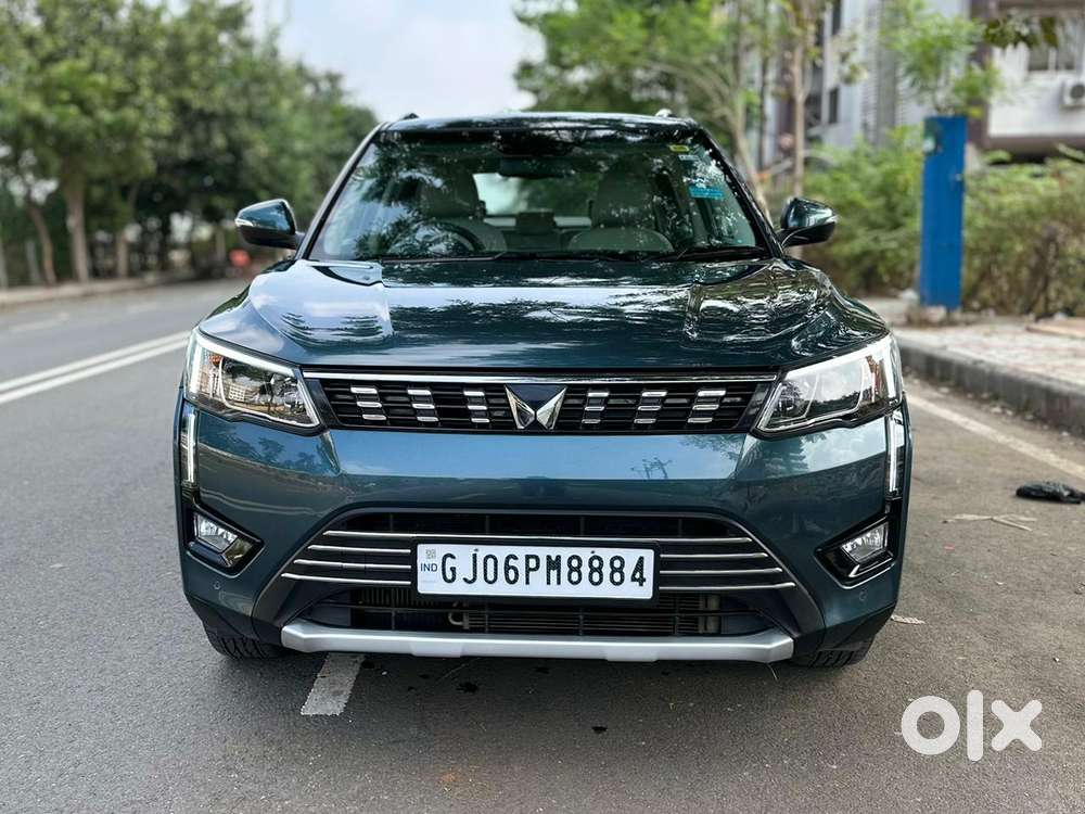 Mahindra XUV300 W8 Option Diesel, 2023, Diesel