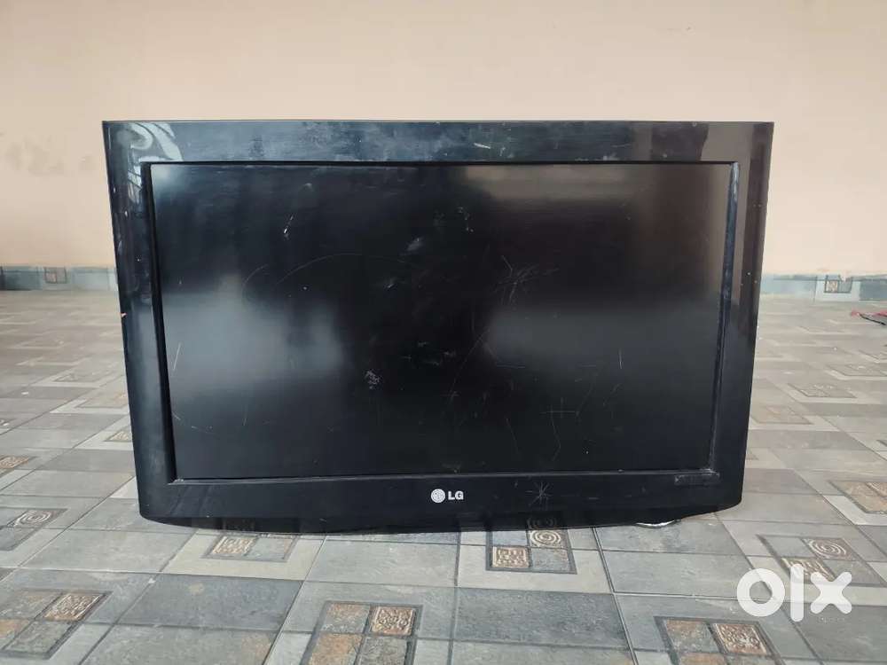Urgent sale:- Old model LG 27 inch TV for sale
