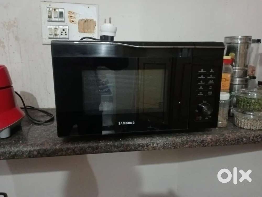 Electric smart microwave oven