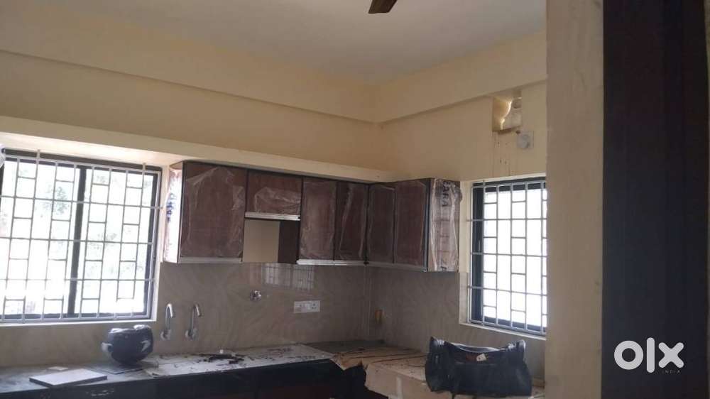 BRAND NEW 2 BHK 1ST FLOOR APPARTMENT . 2 CAR PARKING.