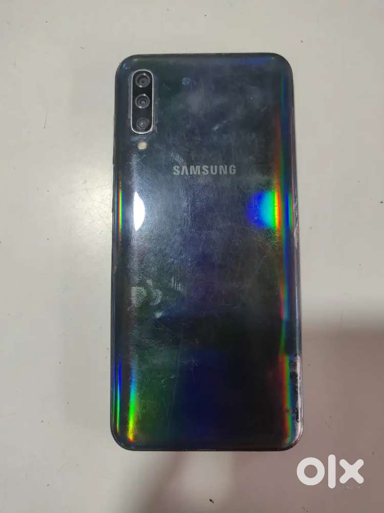 Samsung a50 4/64