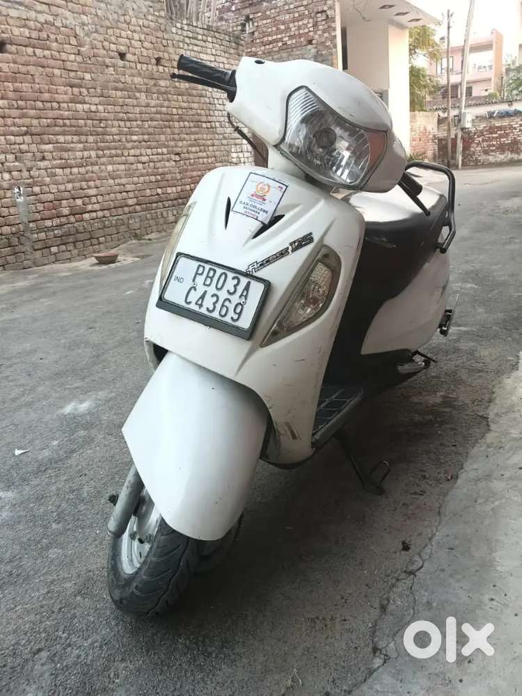 Suzuki/Access good condition hai