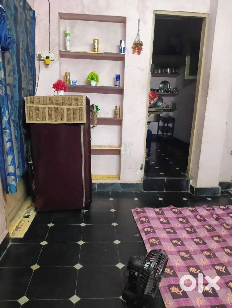 Room sharing for boys