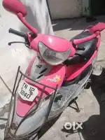 Stylish Pink Scooty Pept