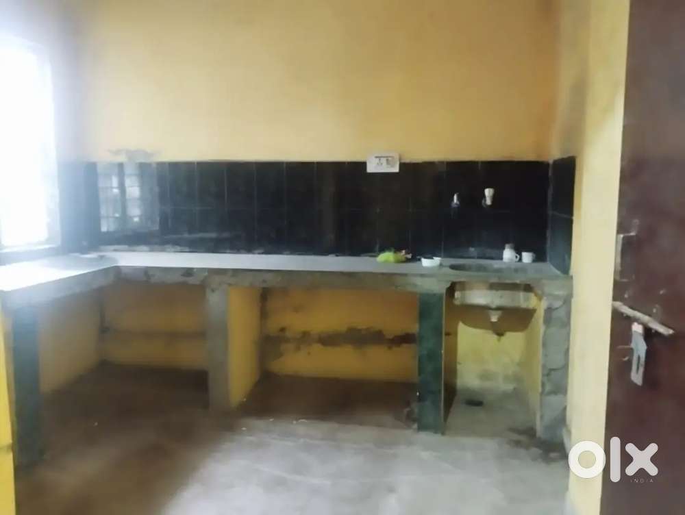 INDEPENDENT 2 BHK ROOM FOR RENT AT BEST PRICE  FOR FAMILY AND STUDENTS