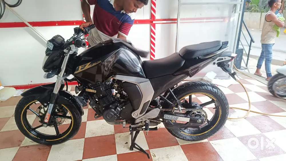 FZ V2  FANCY NUMBER(Bangalore Registration No:2). 1st owner.Good Tyre.