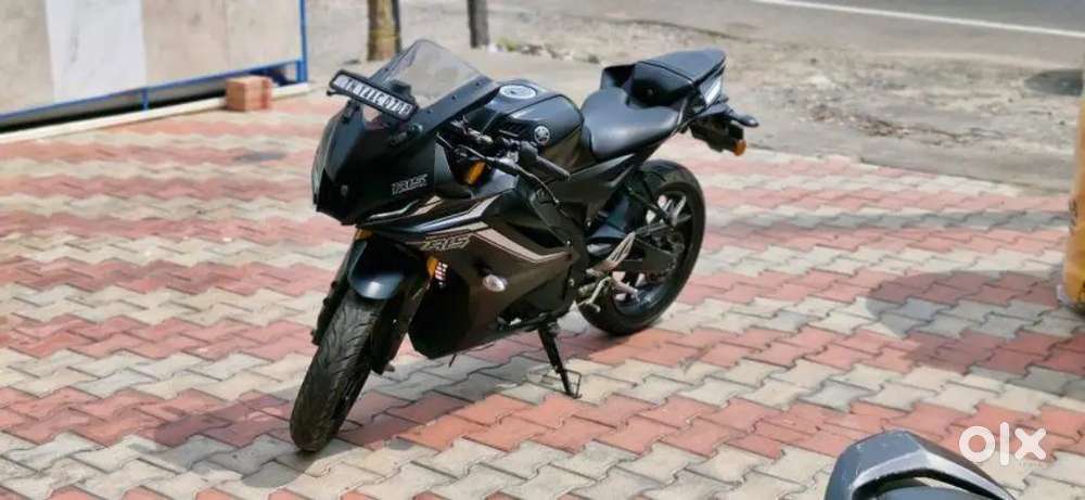Yamaha r15v4 good condition no time pass