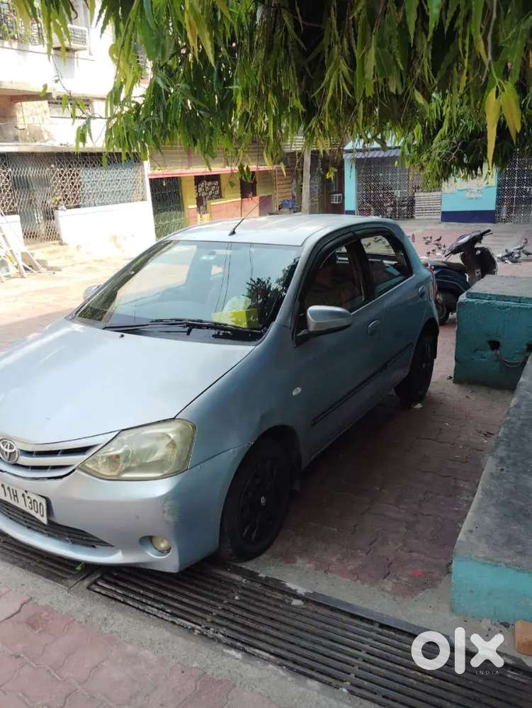 Well maintained car 25+ mallige chilled ac top model