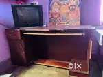 Computer table for sale (price negotiable)