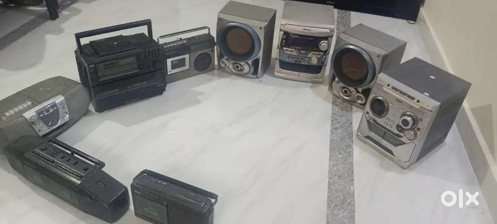 ANTIQUE TAPE RECORDERS