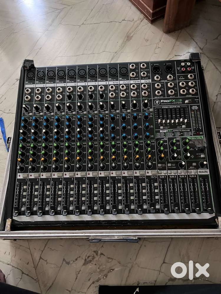 Mackie Pro fx16 V2 sound mixer