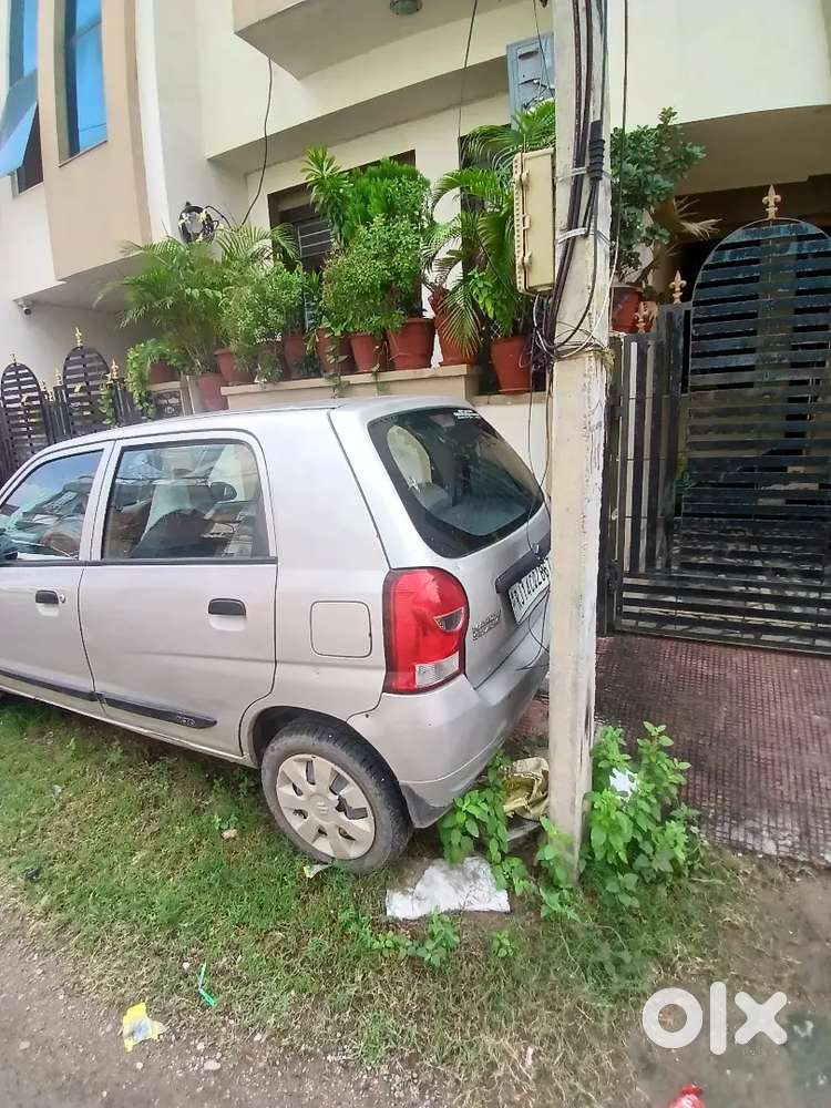 Alto k 10 2012 model hai 1 party hai 48000 km cheli hai