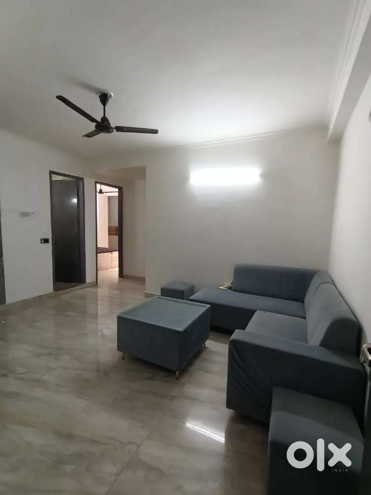 2bhk builder floor in saket