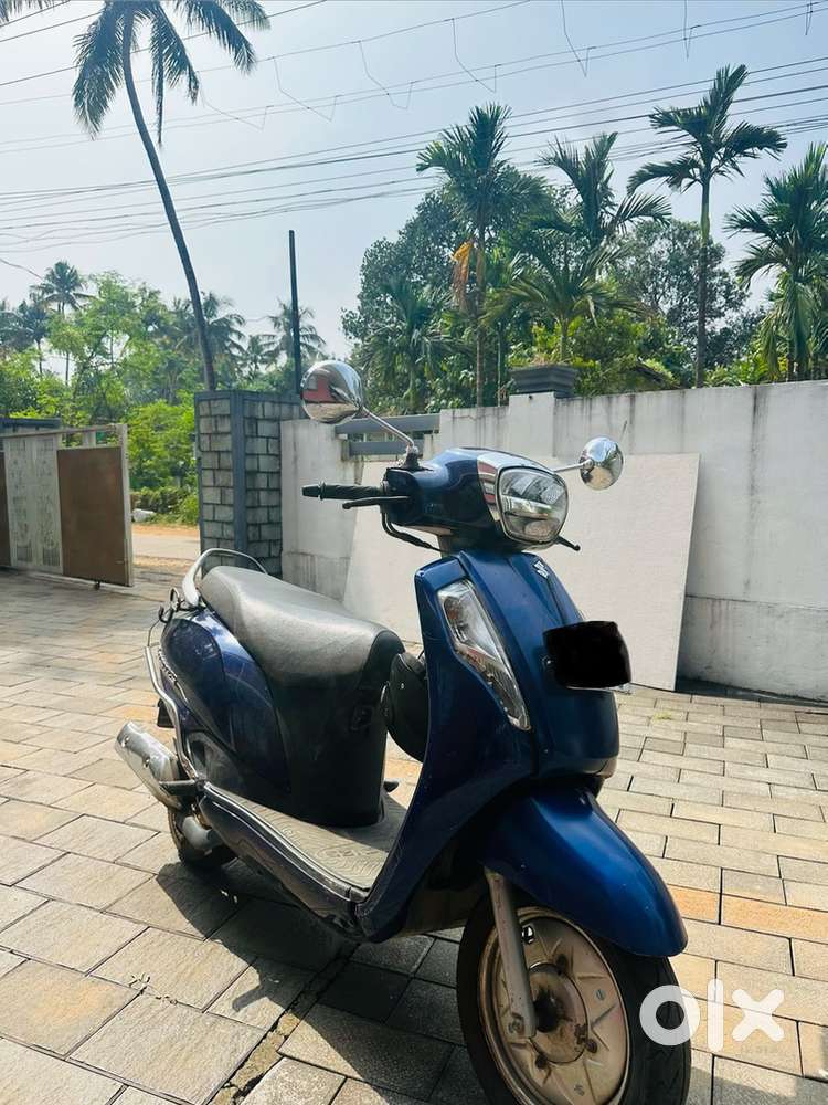Suzuki access 125 blue