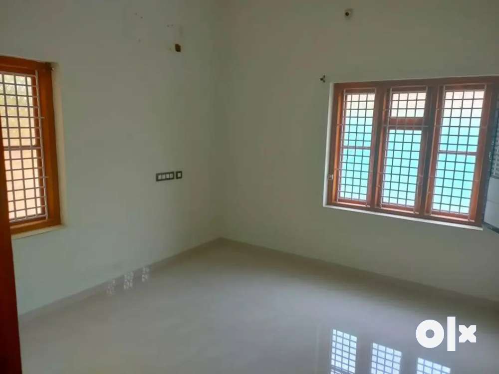 2 BED ROOM HOUSE UPSTAIRS FOR RENT @ KANNUR, CHALAD