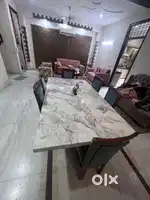 Dining rable with 6 chairs