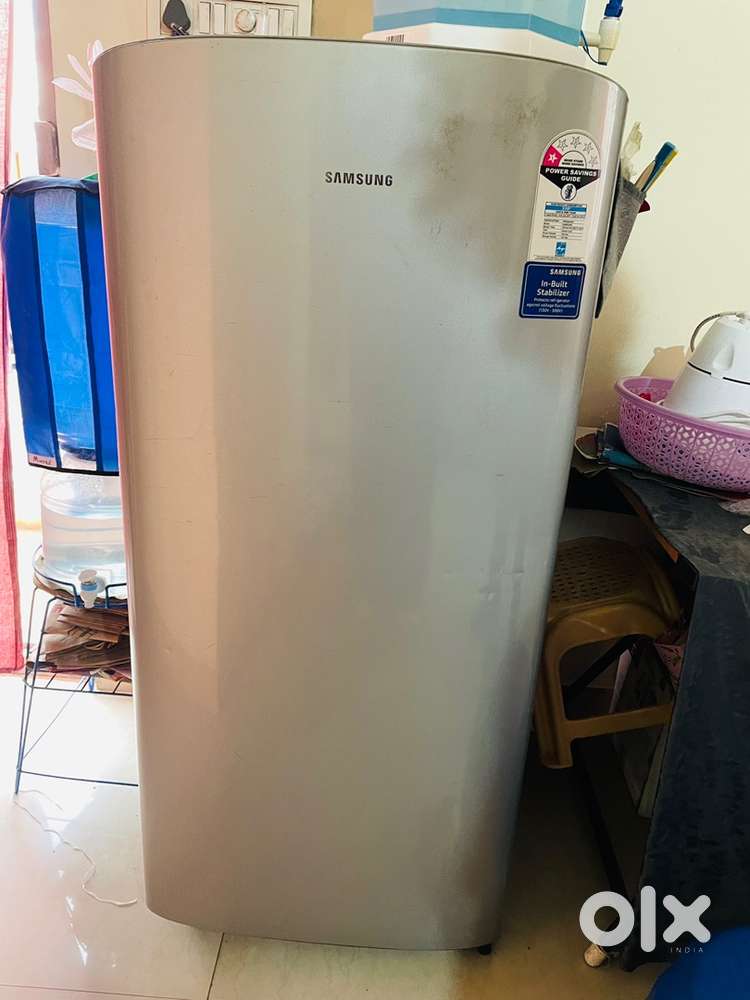 Samsung Refrigerator - single door