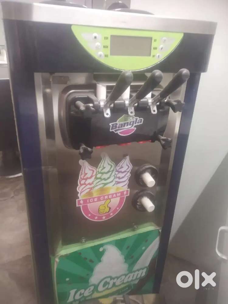 Ic cream machine very good condition