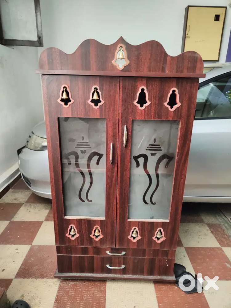Pooja Stand