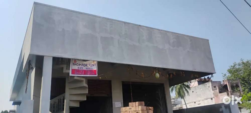 600 square feet  each Shop