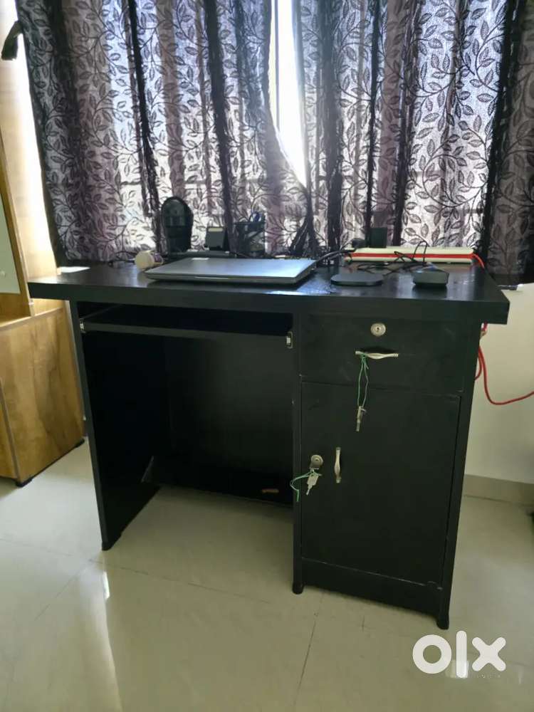 Computer table and dressing table