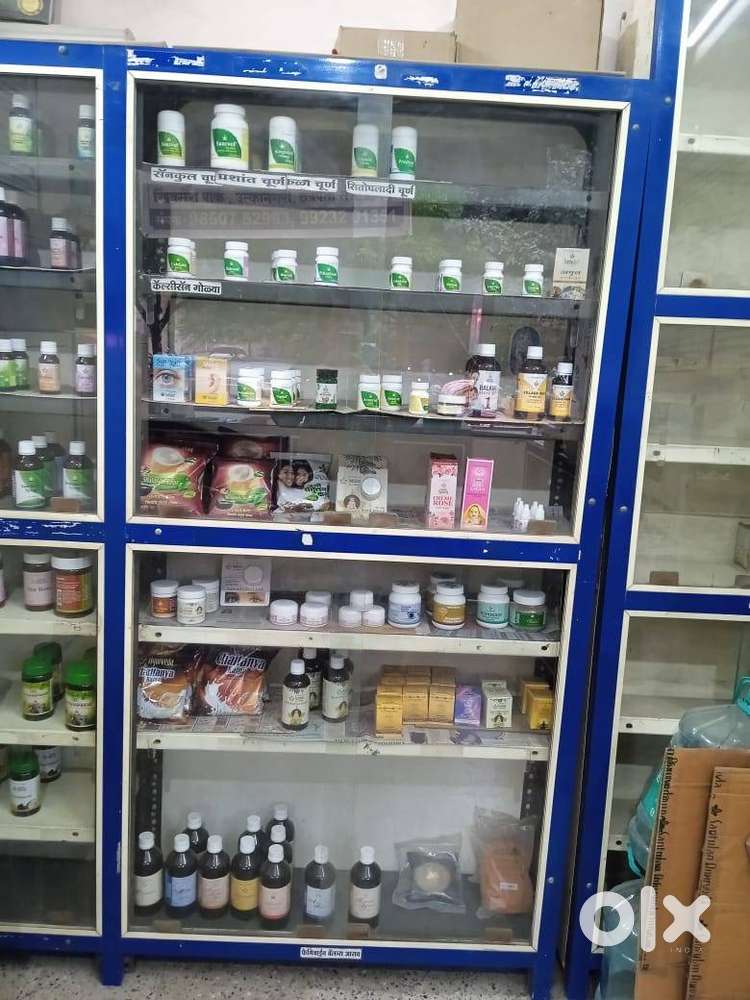 5 Metal Racks + 2 Metal Cupboards