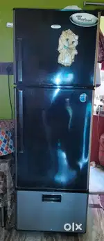Whirlpool 3door good condition fridge