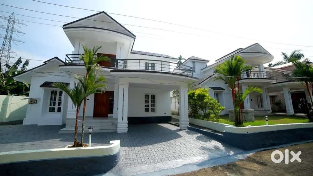 Aluva Perumbavoor private bus route 8.2cent house for sale