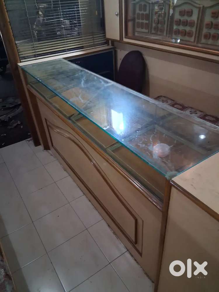 Shop's Furniture