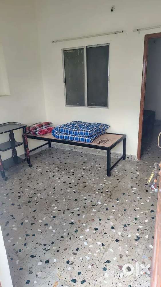 Room available for boys (college students and working professionals )