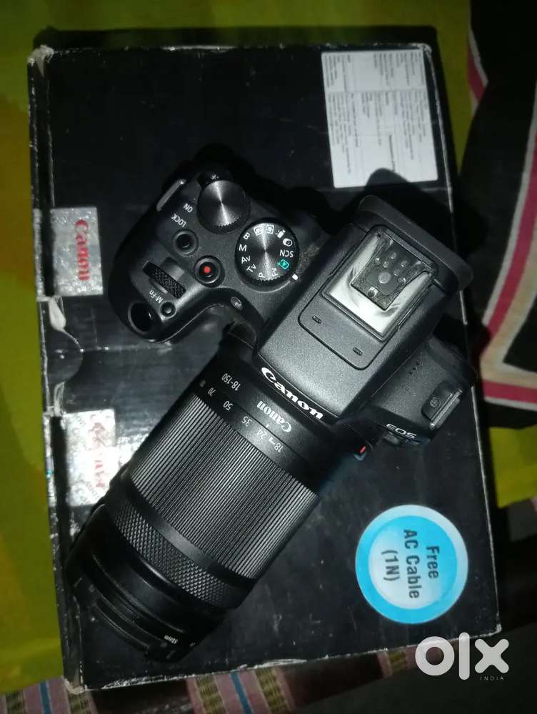 Canon r10  6 month old